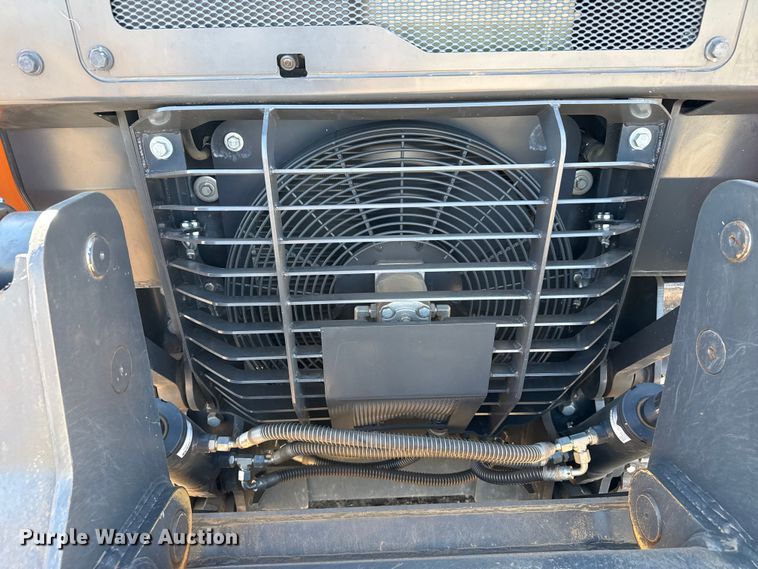 image for item DZ5125 2022 Doosan DD100 dozer