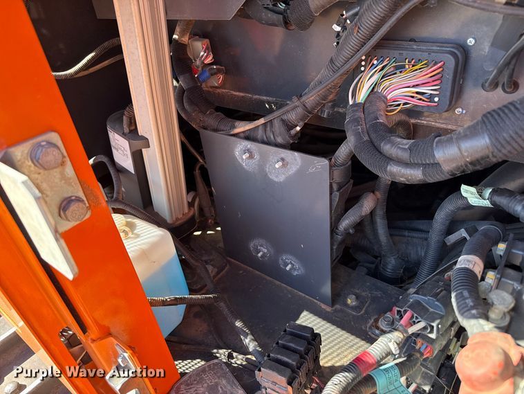 image for item DZ5125 2022 Doosan DD100 dozer