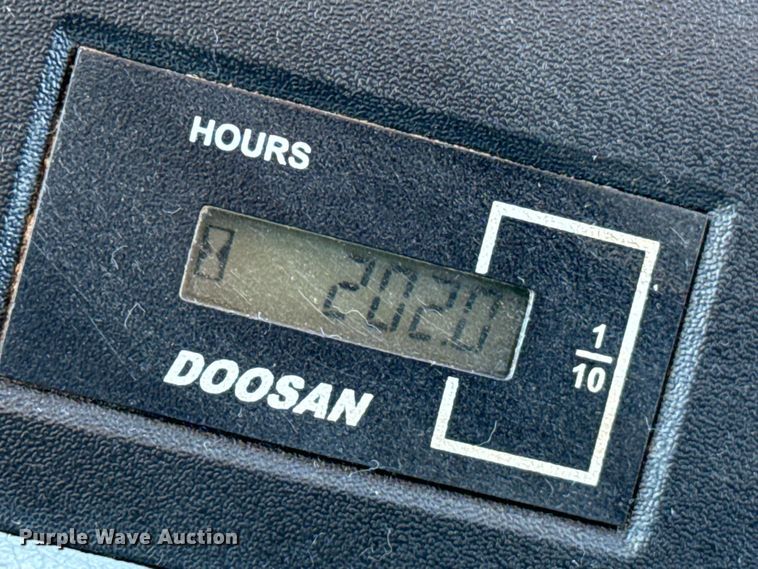 image for item DZ5125 2022 Doosan DD100 dozer