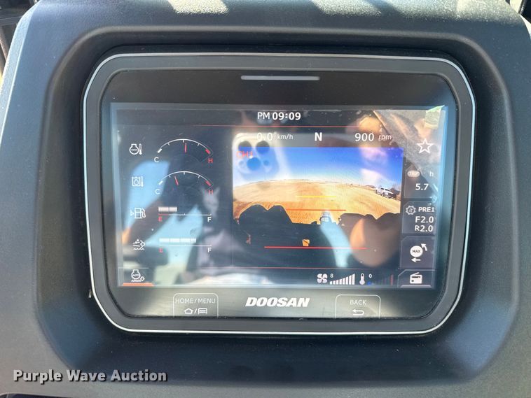 image for item DZ5125 2022 Doosan DD100 dozer