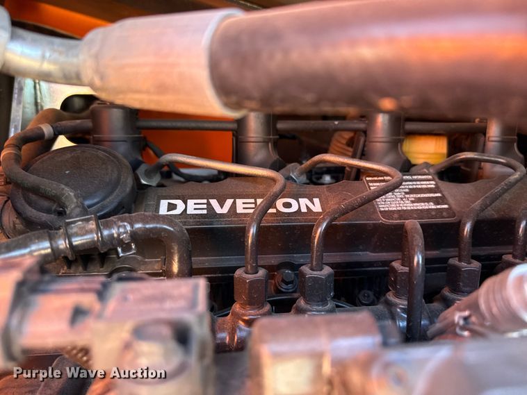 image for item DZ5125 2022 Doosan DD100 dozer