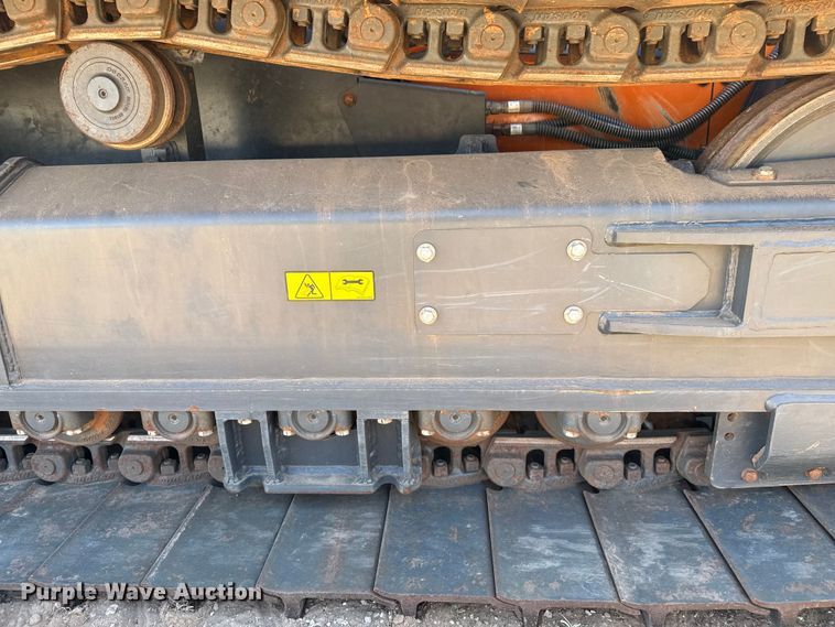 image for item DZ5125 2022 Doosan DD100 dozer