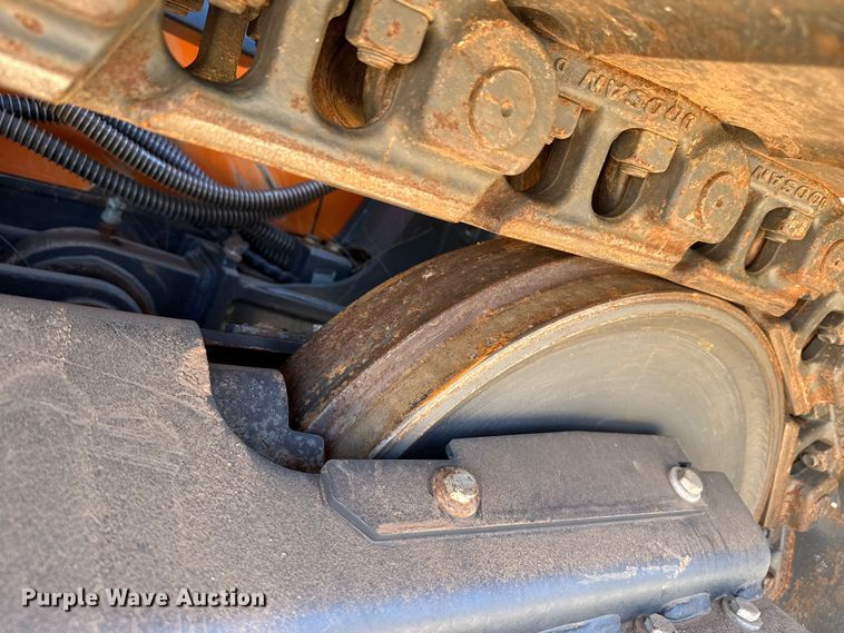 image for item DZ5125 2022 Doosan DD100 dozer