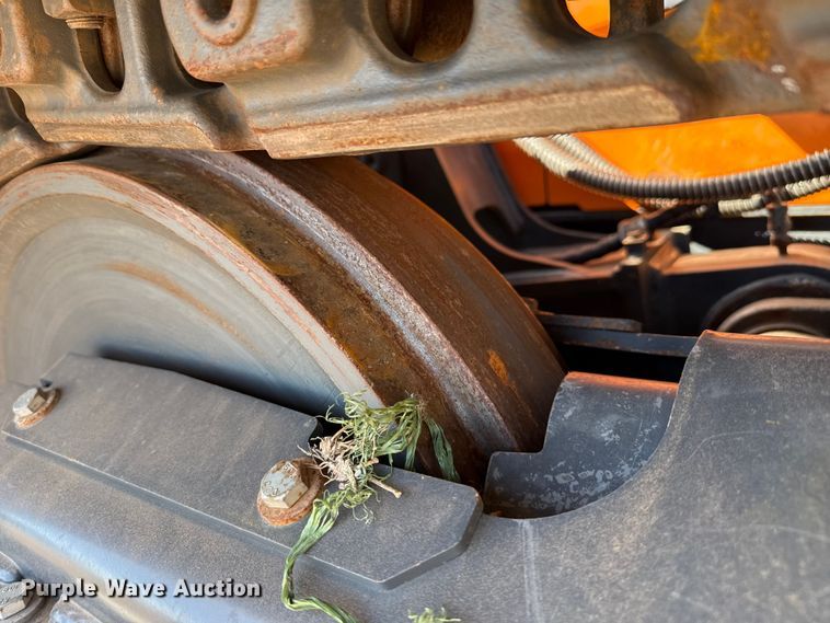 image for item DZ5125 2022 Doosan DD100 dozer