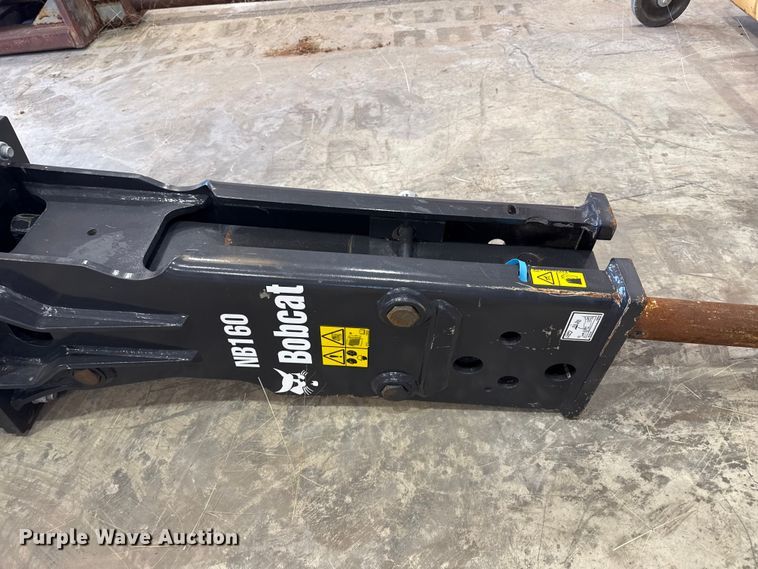 image for item DZ5126 2022 Bobcat NB160 breaker
