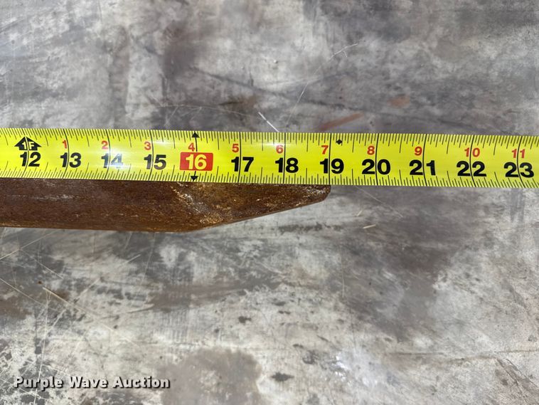 image for item DZ5126 2022 Bobcat NB160 breaker