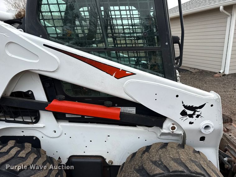 image for item DZ5142 2017 Bobcat S650 skid steer loader