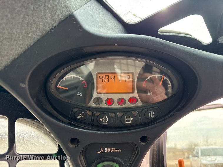 image for item DZ5142 2017 Bobcat S650 skid steer loader