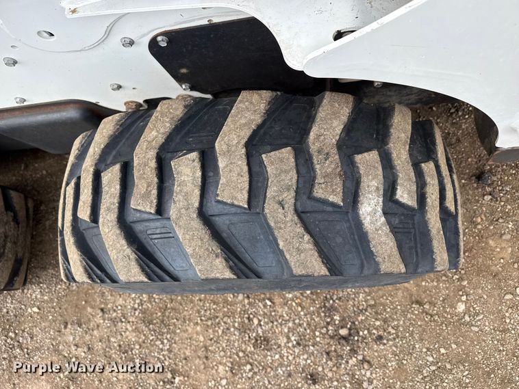 image for item DZ5142 2017 Bobcat S650 skid steer loader