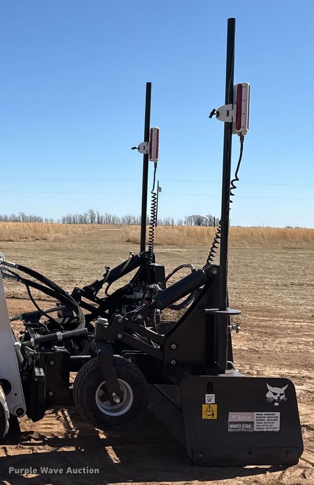 image for item DZ5159 2023 Bobcat HD84 skid steer box blade