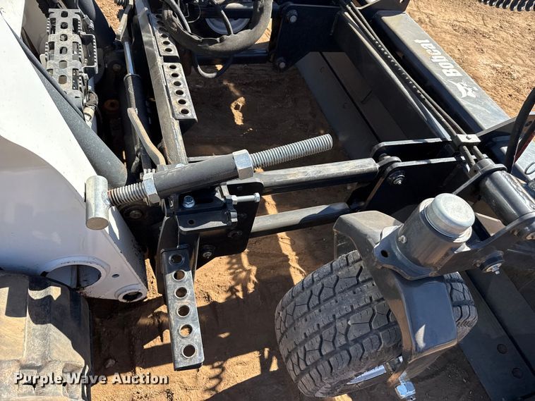 image for item DZ5159 2023 Bobcat HD84 skid steer box blade