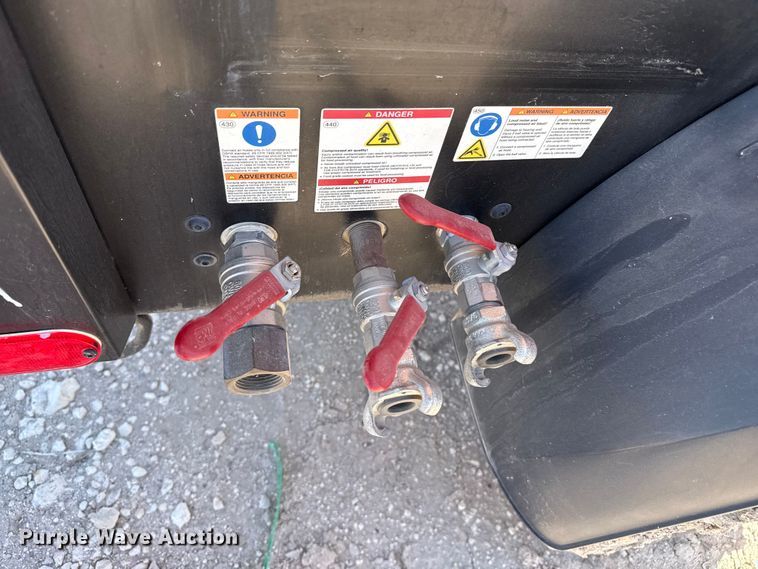 image for item DZ5164 2022 Kaeser M55 air compressor