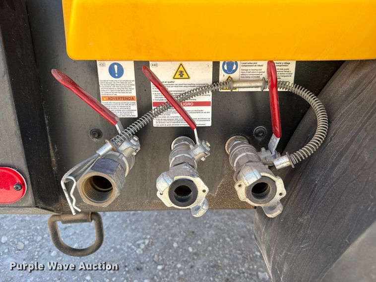 image for item DZ5165 2022 Kaeser M55 air compressor