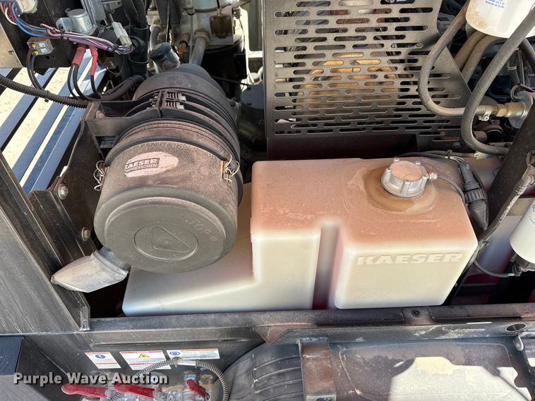 image for item DZ5165 2022 Kaeser M55 air compressor