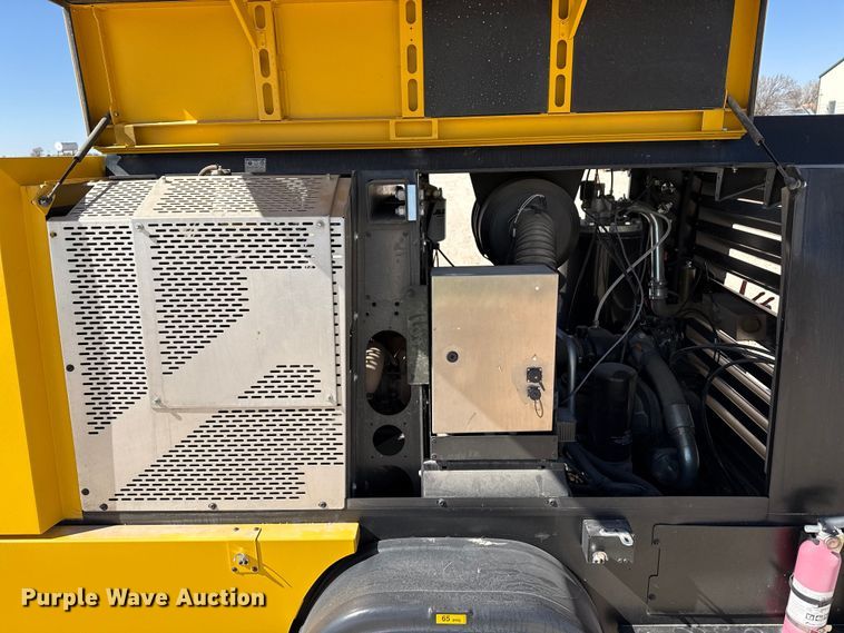 image for item DZ5167 2022 Kaeser M118 air compressor