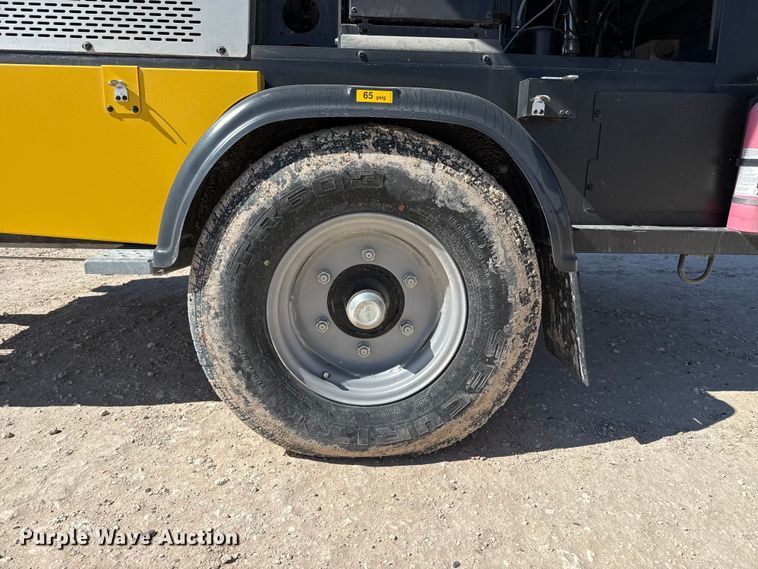 image for item DZ5167 2022 Kaeser M118 air compressor