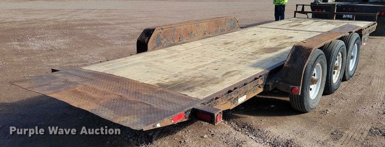 image for item EA2843 2015 PJ tilt deck utility trailer