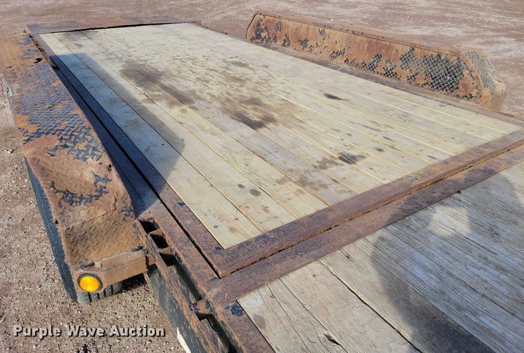 image for item EA2843 2015 PJ tilt deck utility trailer