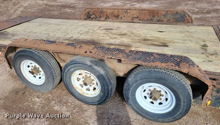 image for item EA2843 2015 PJ tilt deck utility trailer