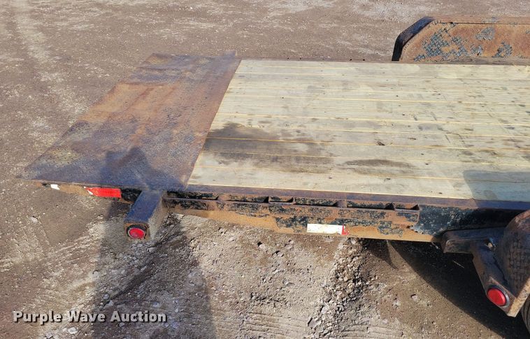 image for item EA2843 2015 PJ tilt deck utility trailer