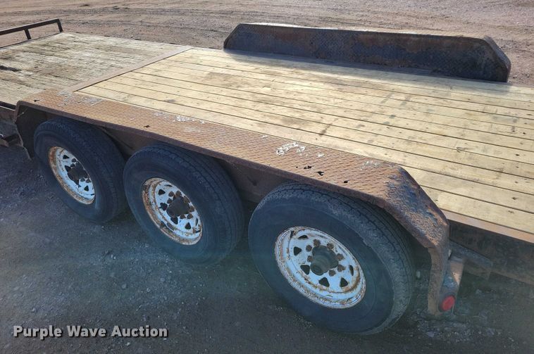 image for item EA2843 2015 PJ tilt deck utility trailer