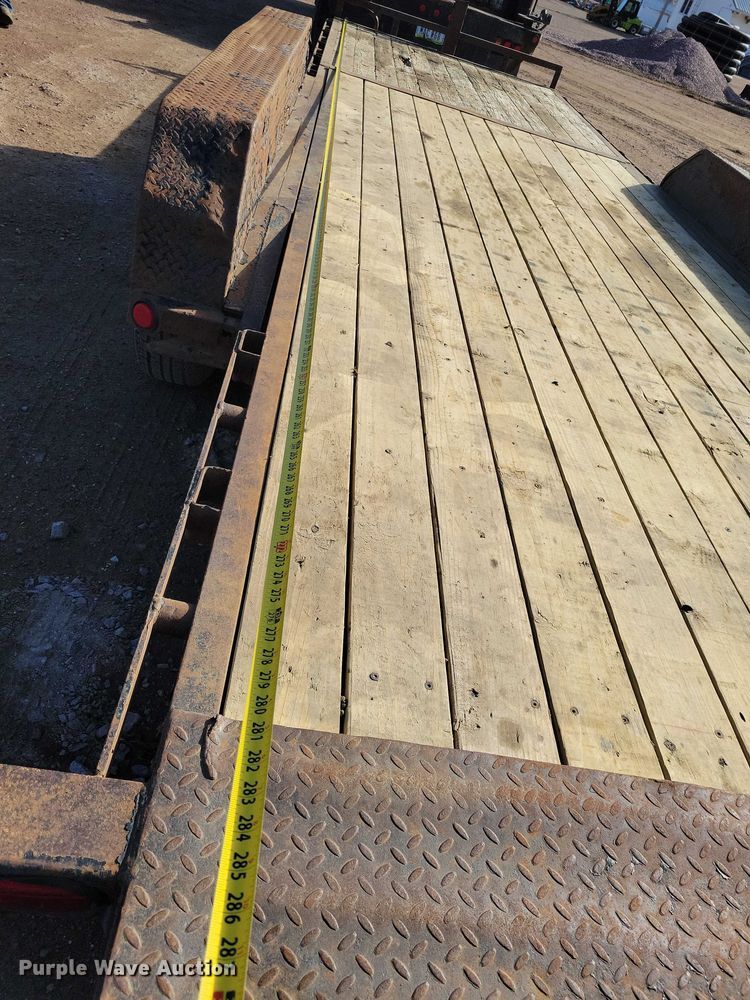image for item EA2843 2015 PJ tilt deck utility trailer