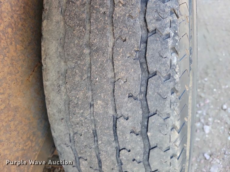 image for item EA2843 2015 PJ tilt deck utility trailer