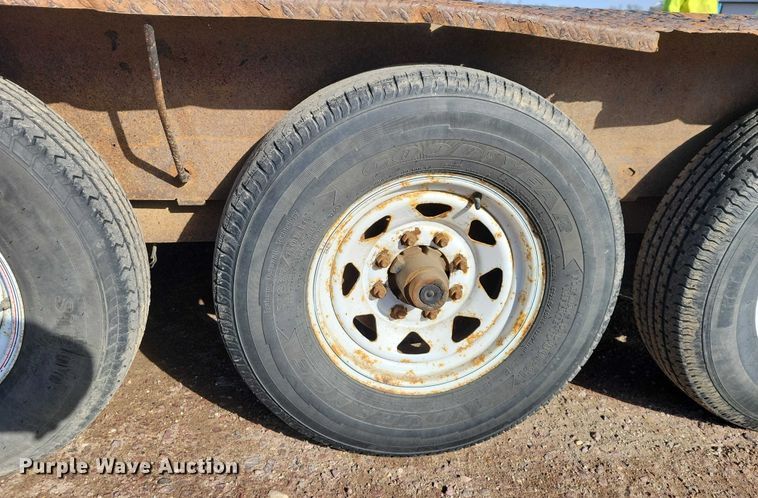 image for item EA2843 2015 PJ tilt deck utility trailer