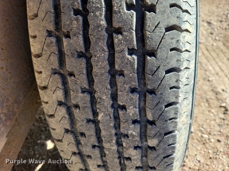 image for item EA2843 2015 PJ tilt deck utility trailer