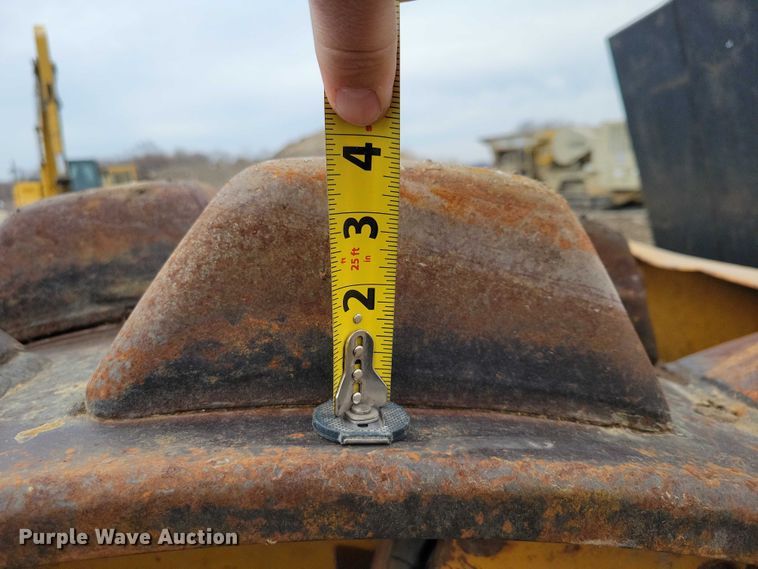 image for item EA2849 1990 DynaPac CA251D single drum vibratory roller