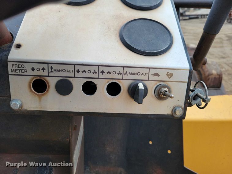 image for item EA2849 1990 DynaPac CA251D single drum vibratory roller