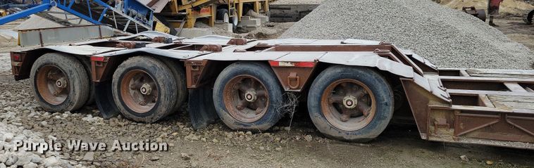 image for item EA2852 1990 Trail King TK100DG lowboy equipment trailer