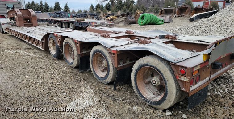 image for item EA2852 1990 Trail King TK100DG lowboy equipment trailer