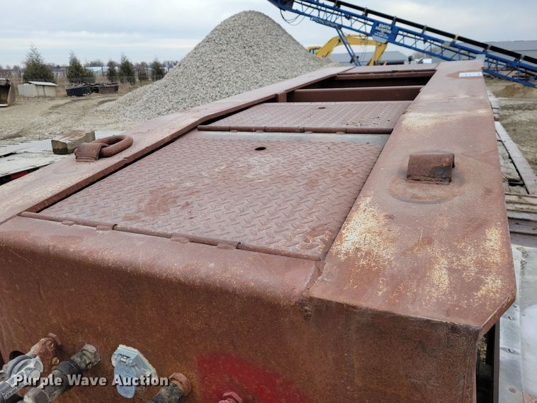 image for item EA2852 1990 Trail King TK100DG lowboy equipment trailer