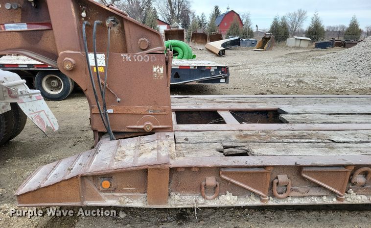 image for item EA2852 1990 Trail King TK100DG lowboy equipment trailer