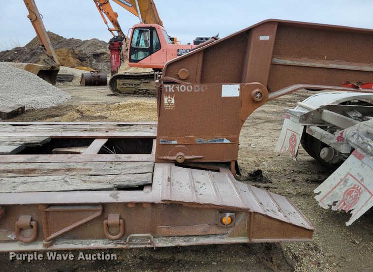 image for item EA2852 1990 Trail King TK100DG lowboy equipment trailer