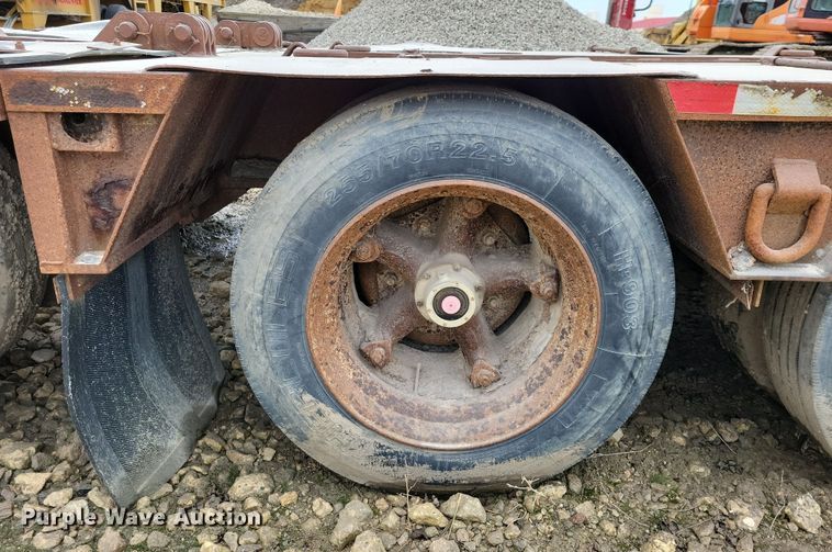 image for item EA2852 1990 Trail King TK100DG lowboy equipment trailer