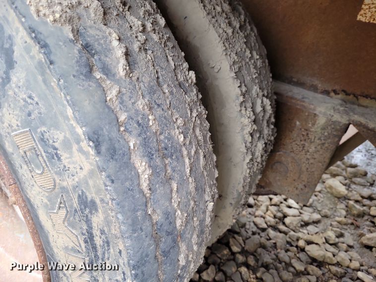 image for item EA2852 1990 Trail King TK100DG lowboy equipment trailer