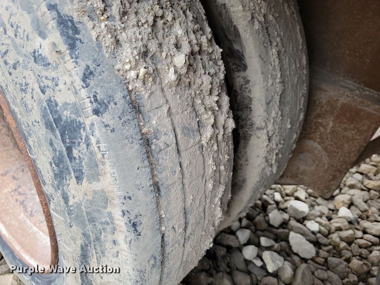 image for item EA2852 1990 Trail King TK100DG lowboy equipment trailer