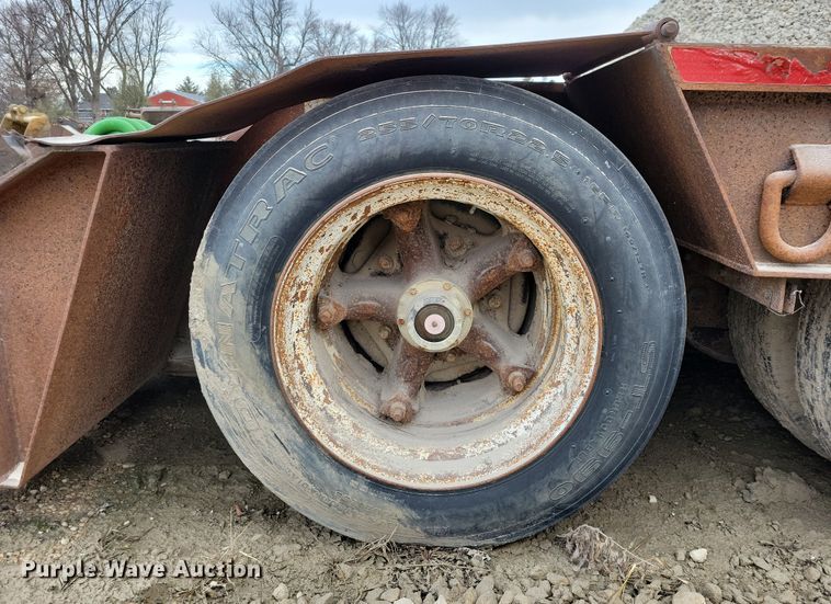 image for item EA2852 1990 Trail King TK100DG lowboy equipment trailer