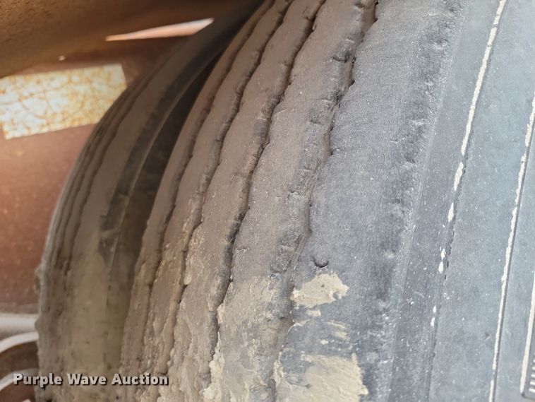 image for item EA2852 1990 Trail King TK100DG lowboy equipment trailer