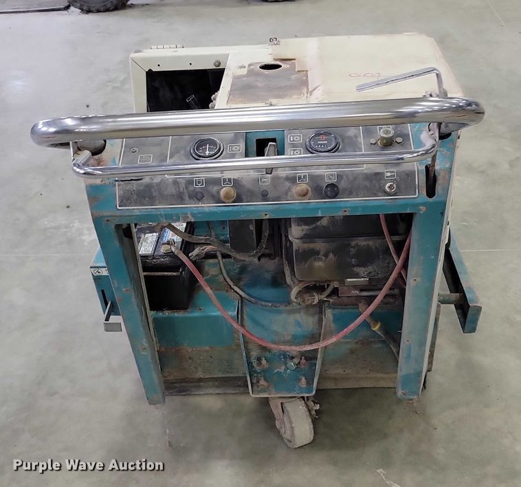 image for item EA2856 Tennant sweeper