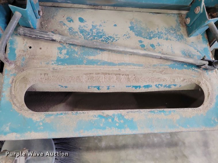 image for item EA2856 Tennant sweeper