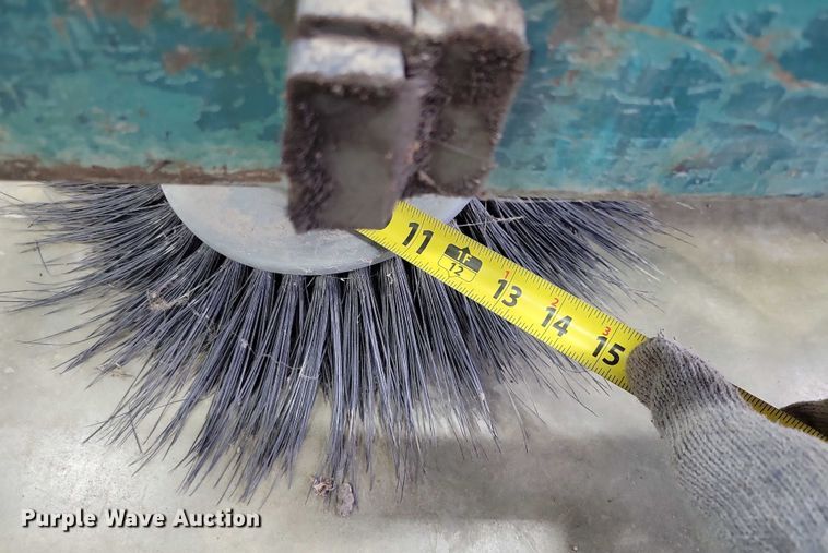 image for item EA2856 Tennant sweeper