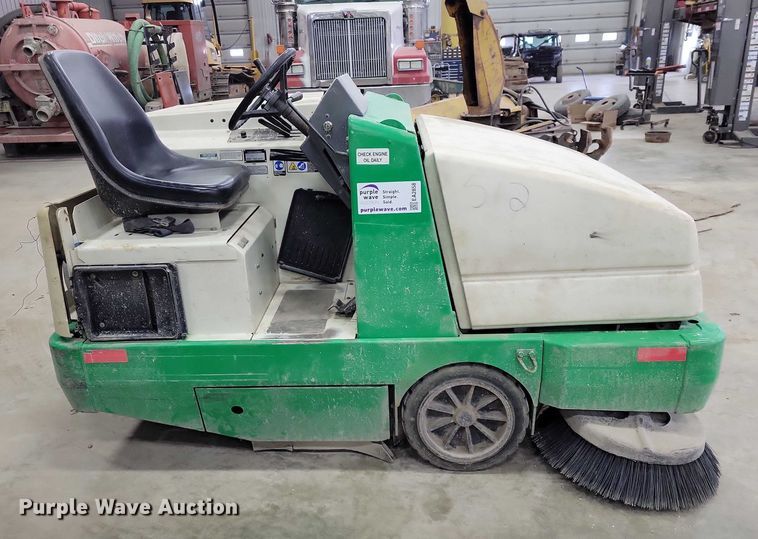 image for item EA2858 Tennant sweeper