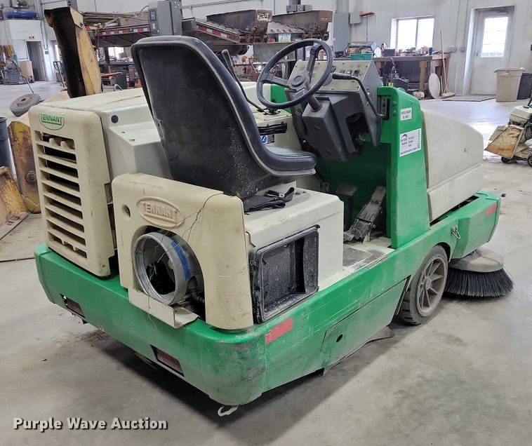image for item EA2858 Tennant sweeper