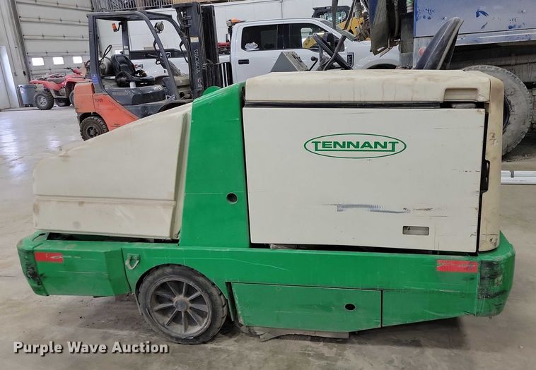 image for item EA2858 Tennant sweeper