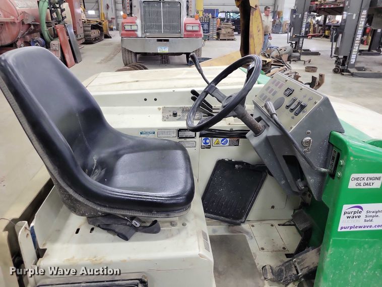 image for item EA2858 Tennant sweeper