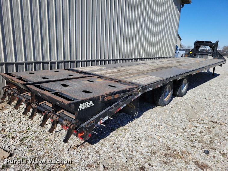 image for item EA2870 2016 Big Tex 22GN HD equipment trailer