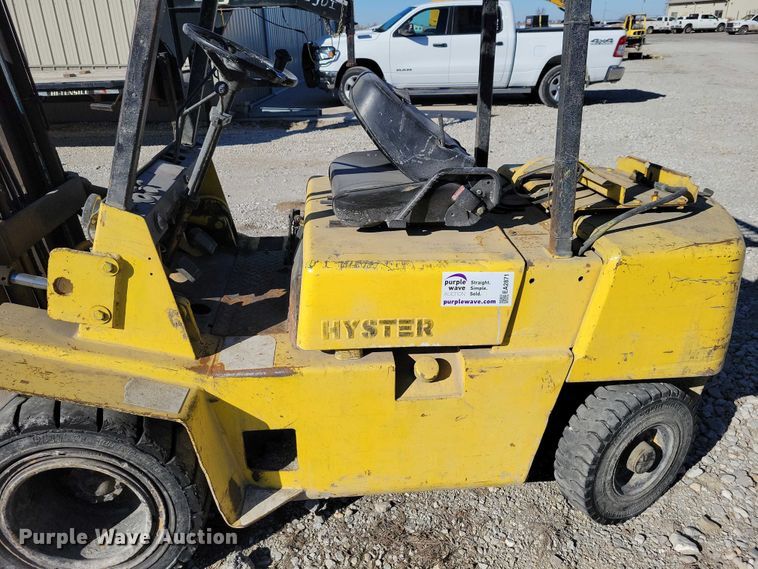 image for item EA2871 Hyster H50XL forklift